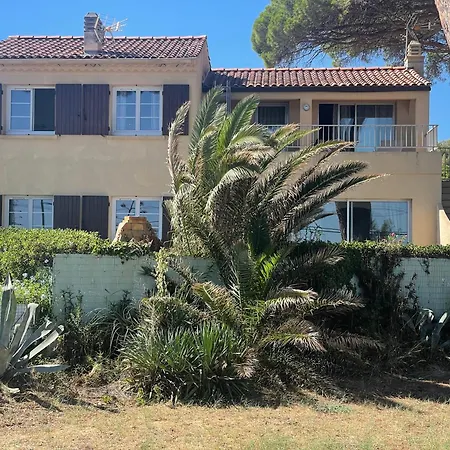 Au Bord De à Les Palmiers Villa *